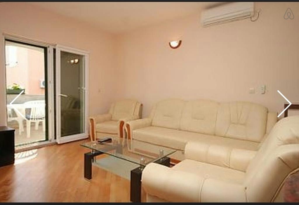 Apartments Pasman Banj Rum bild